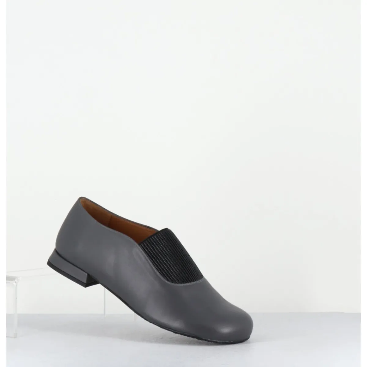 Online AUDLEY Ballerines à élastique en cuir souple - MAGAR NAPPA ASFALTO GRIS