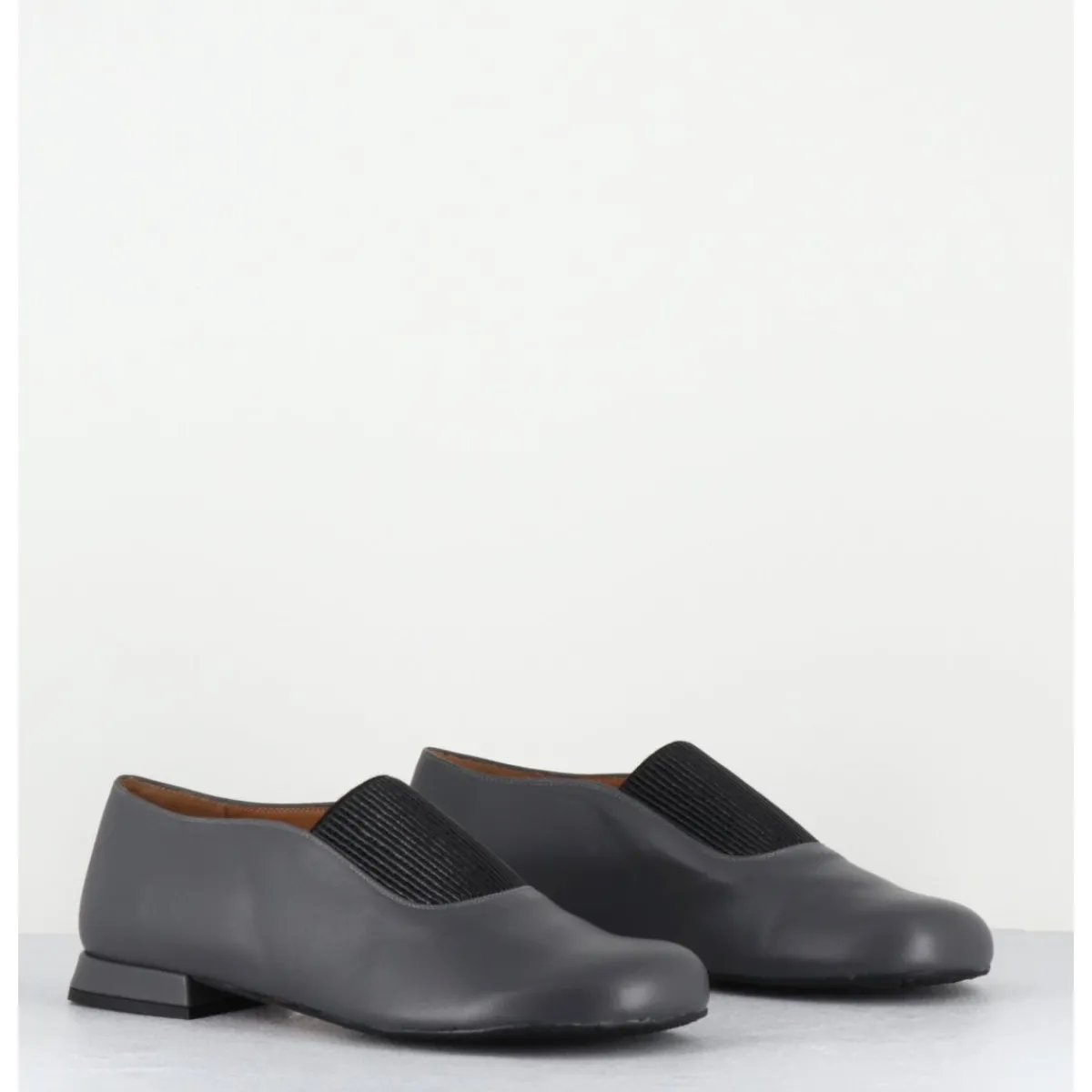 Online AUDLEY Ballerines à élastique en cuir souple - MAGAR NAPPA ASFALTO GRIS