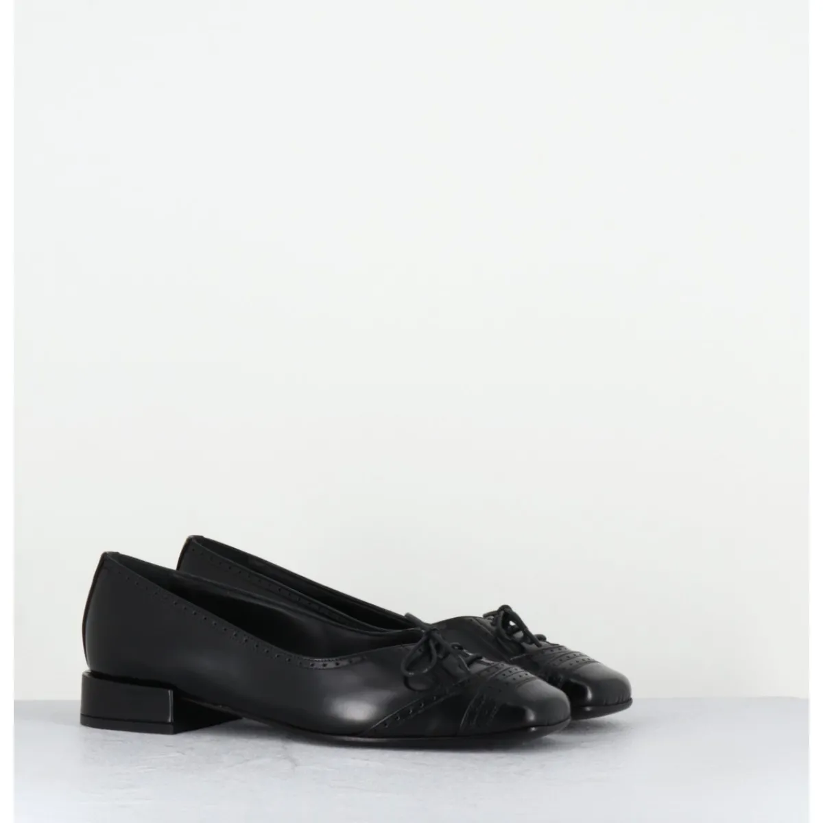 TO&CO Ballerines en cuir petit lacet - FABIENE CORDOBA NERO NOIR