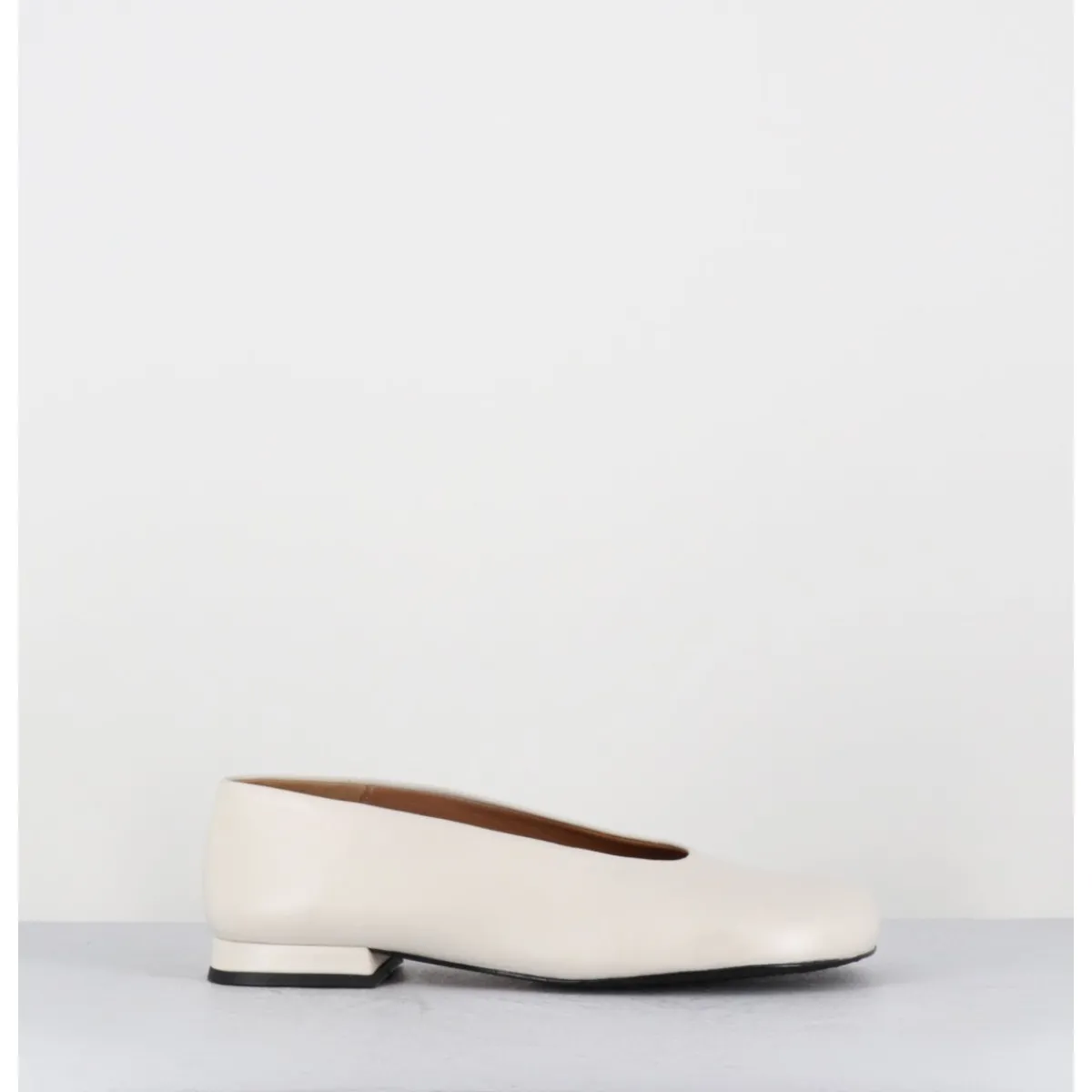 Sale AUDLEY Ballerines minimalistes en cuir - PAOLA1 MARFIL NAPPA BLANC