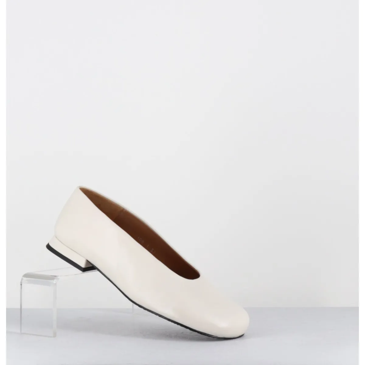 Sale AUDLEY Ballerines minimalistes en cuir - PAOLA1 MARFIL NAPPA BLANC