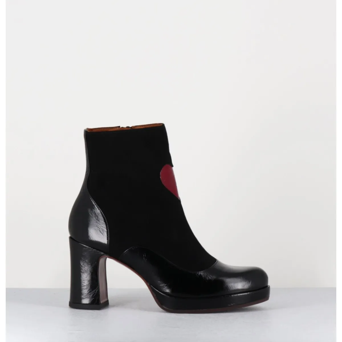 CHIE MIHARA Boots à talon en cuir & coeur rouge - DANLOV MASERATI NEGRO NOIR