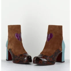 Online CHIE MIHARA Boots à talon en daim camel & coeur violet - DANLOV FIAT CASTANO