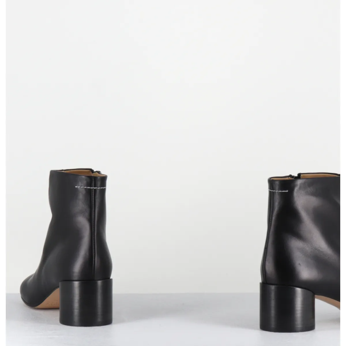 Hot MM6 MAISON MARGIELA Boots anatomiques en cuir petit talon - S59WU0234 T8013 NOIR