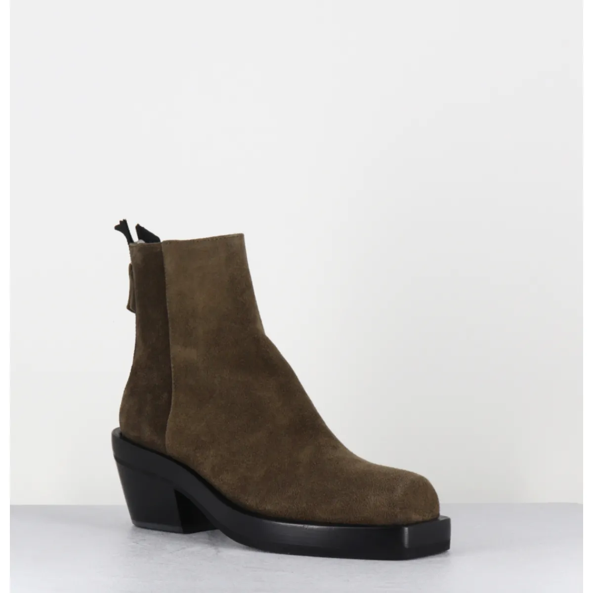 Outlet AGL Boots bikers courtes en daim kaki - MOTA FERGUS FOREST