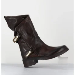 Outlet GARRICE LAB Boots bikers plates en cuir asymétriques - RAGELI RAG T MORO MARRON