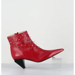 New AGL Boots bout pointu en cuir à clous - KNIFE STUDS CERISE ROUGE