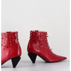 New AGL Boots bout pointu en cuir à clous - KNIFE STUDS CERISE ROUGE