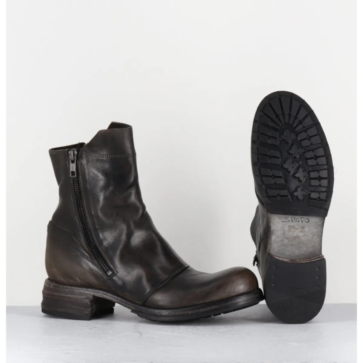 Sale SHOTO Boots doublie-zip en cuir usé - 50993 HORSE NAPPA MARRON