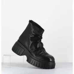 New GARRICE LAB Boots en cuir plissé semelle épaisse - GANT GLOVE NERO NOIR