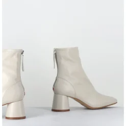 Discount HALMANERA Boots en cuir souple cassé - CALA26 KID ROCCIA BLANC