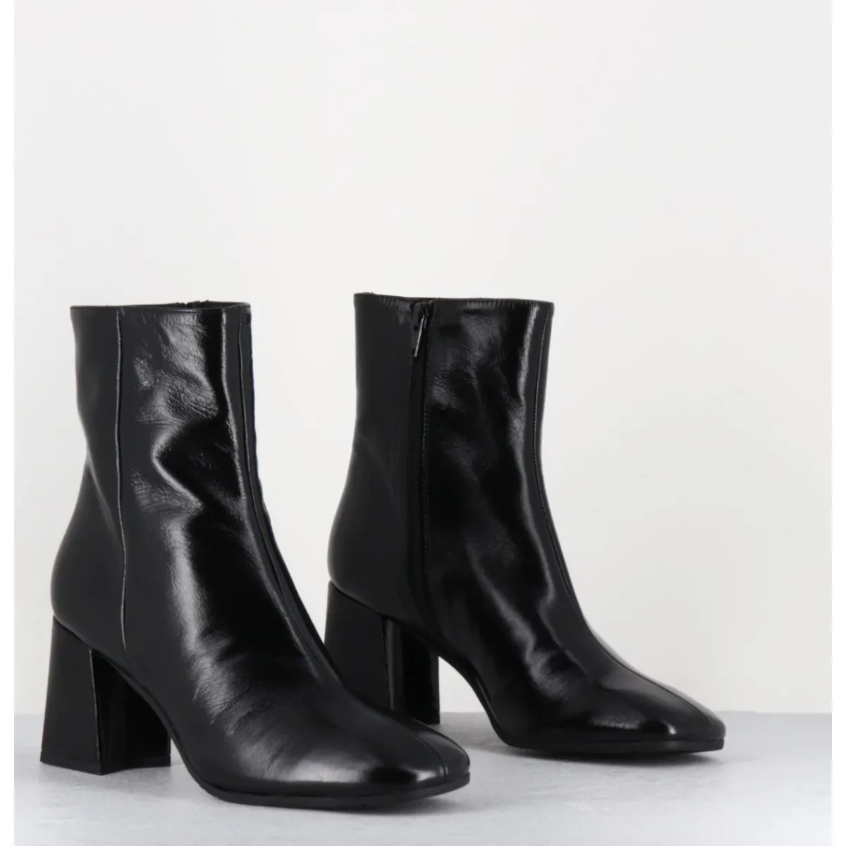 Discount GARRICE LAB Boots en cuir souple bout carré à talon - SELIA VERLUX NERO NOIR