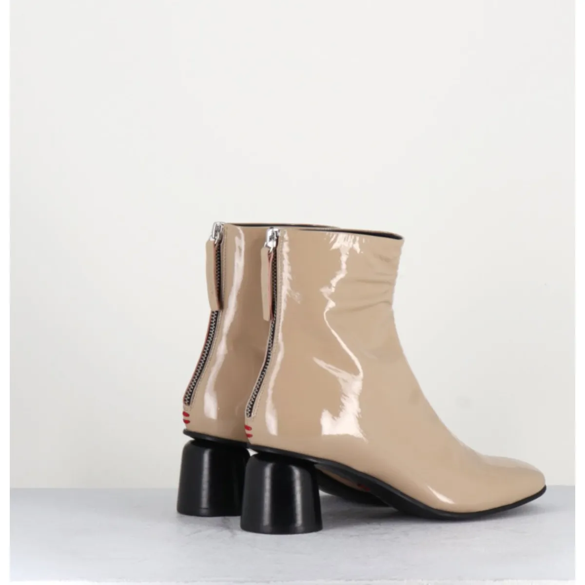 Outlet HALMANERA Boots en cuir vernis petit talon 60s - ANYA13 INCENSO BEIGE