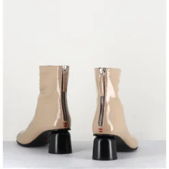 Outlet HALMANERA Boots en cuir vernis petit talon 60s - ANYA13 INCENSO BEIGE