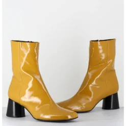 New HALMANERA Boots en cuir vernis jaune talon cylindrique - DANI04 MUNA LUPPOLO MOUTARDE