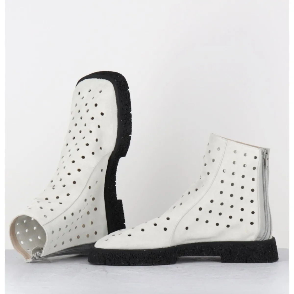 Discount ANTONIO BARBATO Boots minimalistes légères en daim blanc ajouré - 1104 NABUK AVORIO