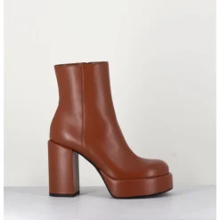 New GARRICE LAB Boots 70s en cuir marron - AIKO NAPPA LUGGAGE