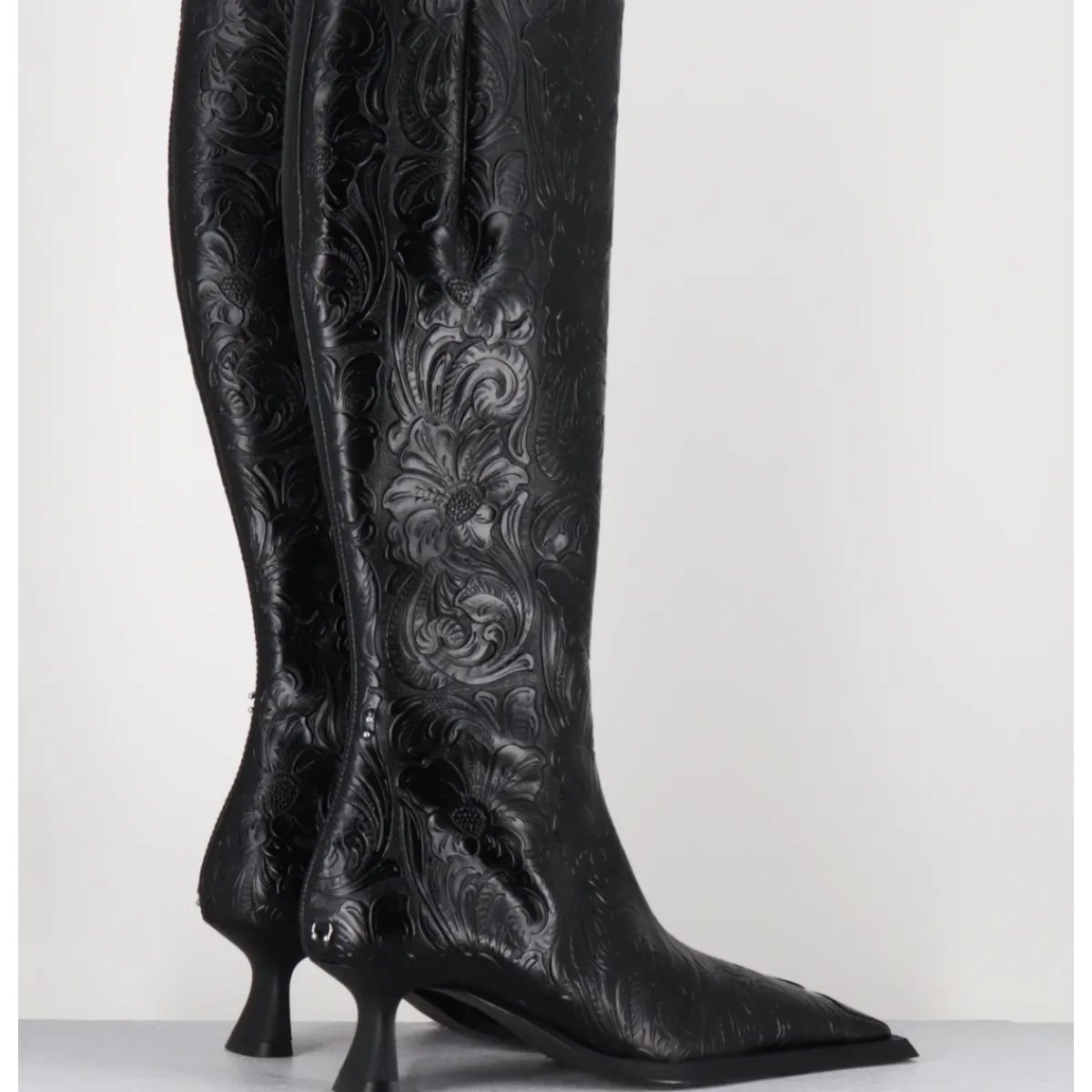 New MIISTA Bottes en cuir fleuri bout carré & piercings - ALFREDA TALL BOOTS NOIR