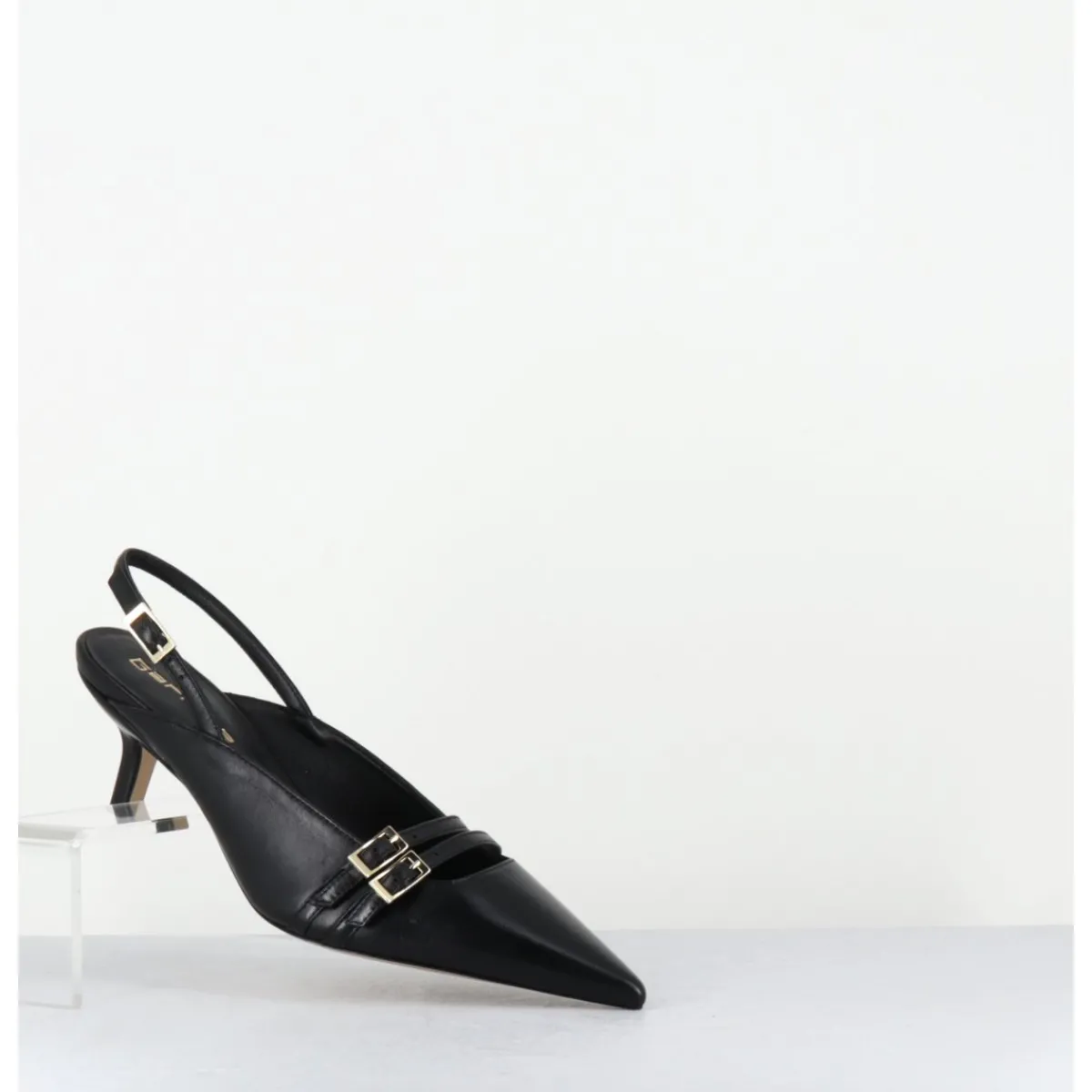 Outlet GARRICE LAB Escarpins bout pointu buckle slingback en cuir - DIRNA NAPPA NERO NOIR
