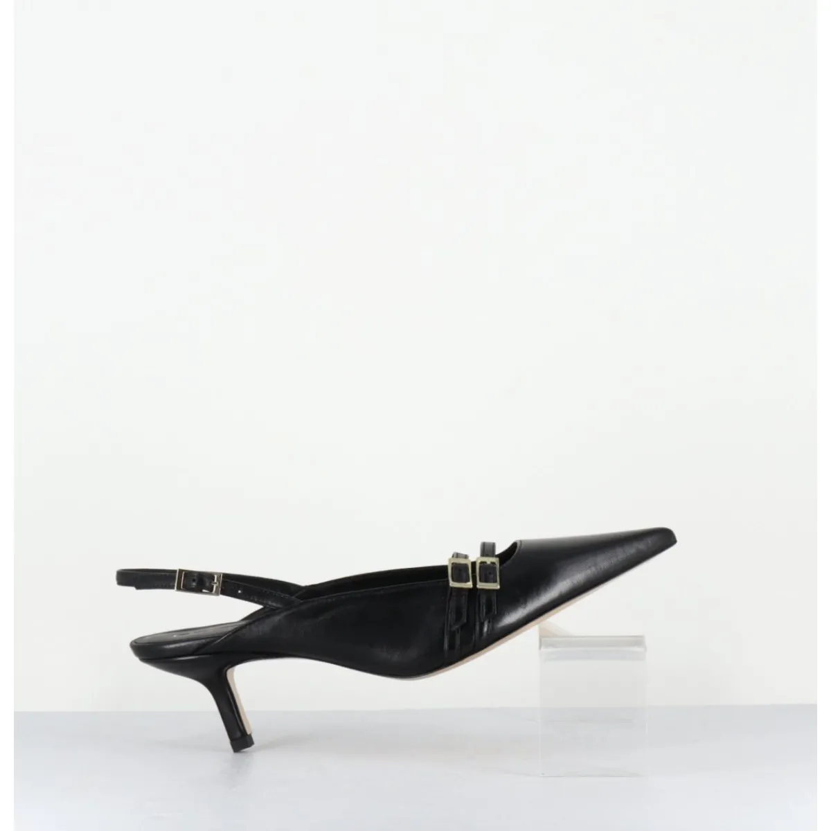 Outlet GARRICE LAB Escarpins bout pointu buckle slingback en cuir - DIRNA NAPPA NERO NOIR