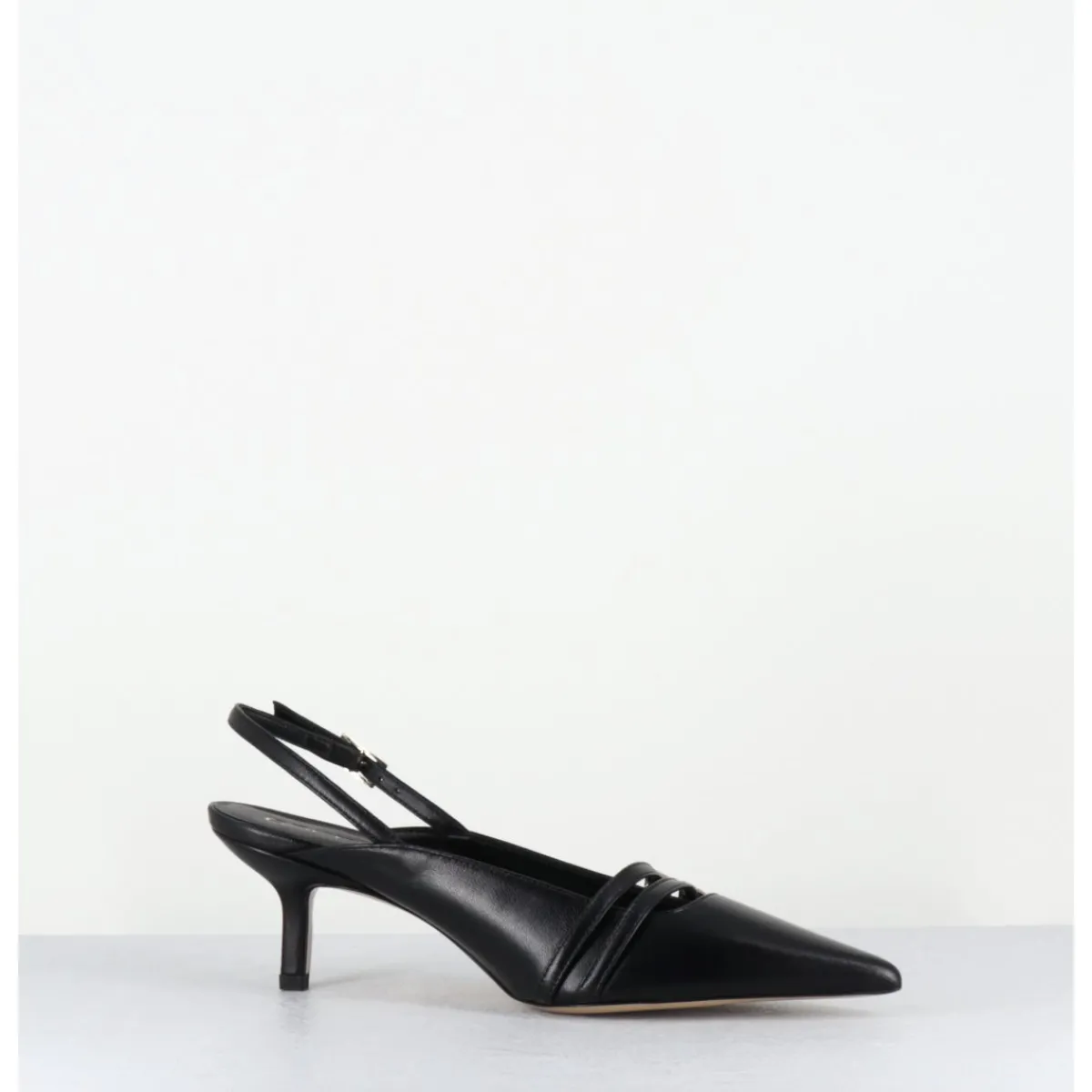 Outlet GARRICE LAB Escarpins bout pointu buckle slingback en cuir - DIRNA NAPPA NERO NOIR