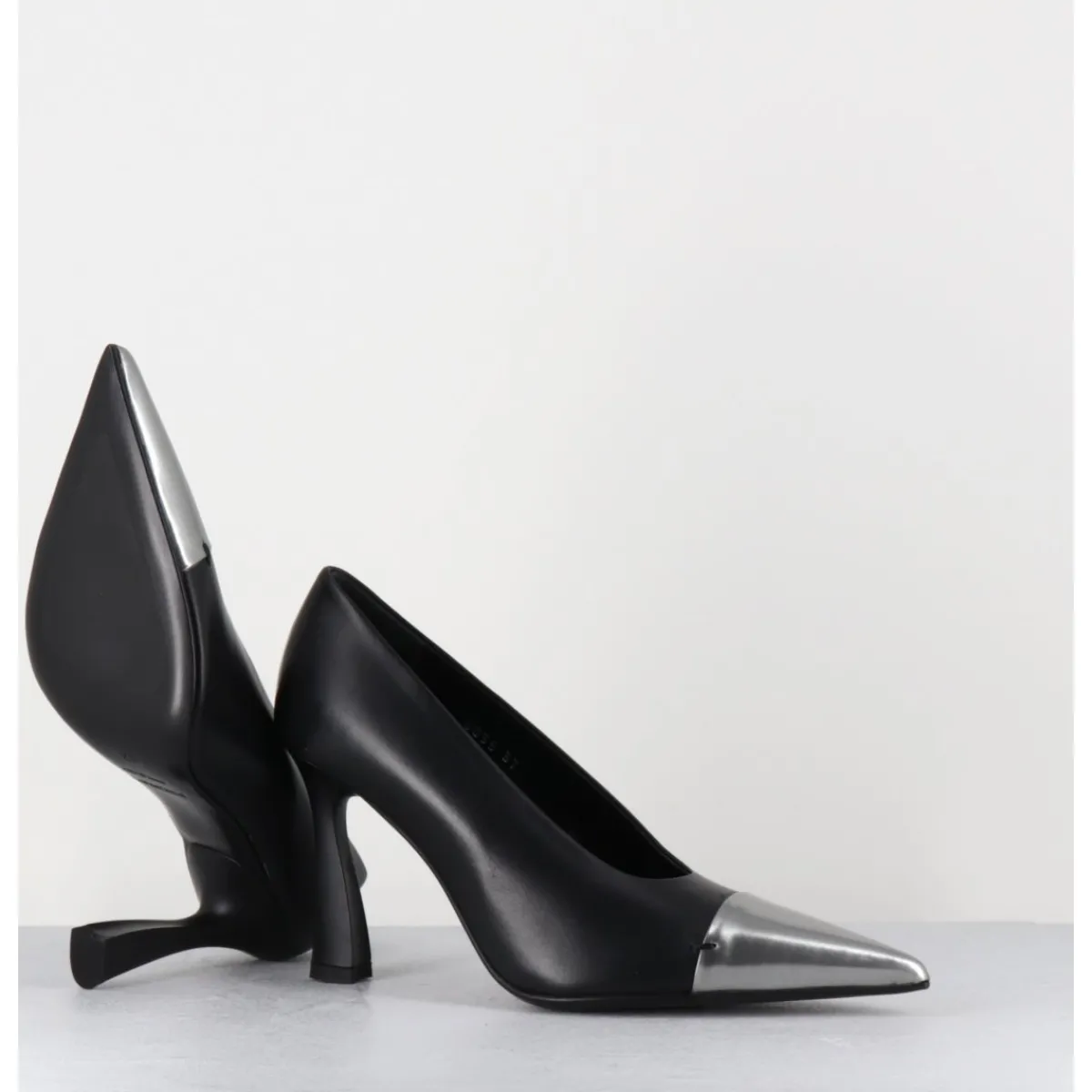 Hot PREMIATA Escarpins bout pointu en cuir & argent - M6835 GARDA NERO NOIR