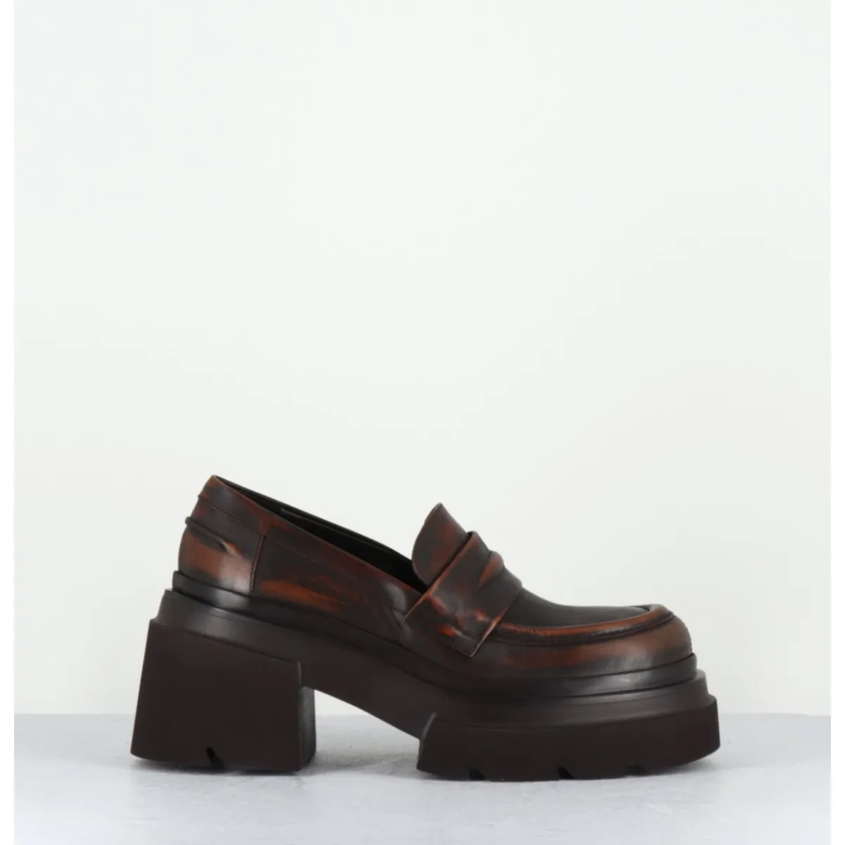 Online ELENA IACHI Mocassins chunky en cuir vieilli - E3728H24 BETA CUOIO MARRON