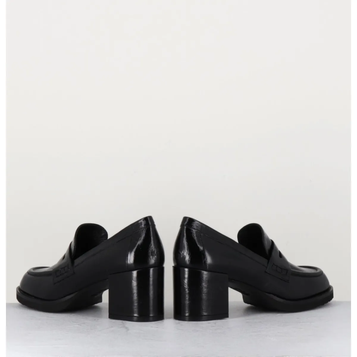 GARRICE LAB Mocassins en cuir brillant - AH500 BLACK NOIR