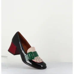 Hot CHIE MIHARA Mocassins petit talon en cuir vernis noir & boucle verte - MEMET NEGRO SAND