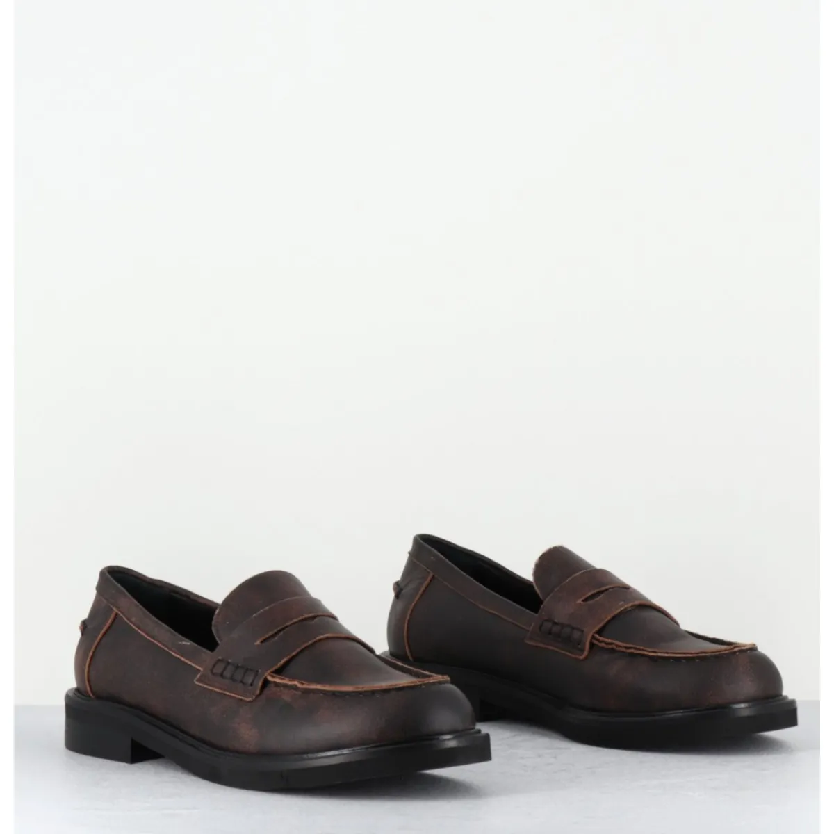 Online GARRICE LAB Mocassins plats à bout rond en cuir cuir effet vintage - CHINO SOUL MERINGA MARRON