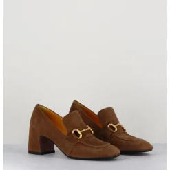 Online MARA BINI Mocassins 70s à talon en daim bout carré - ACERO CAMEL