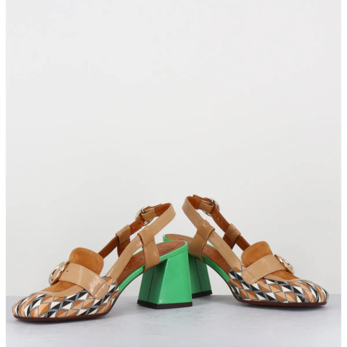 Hot CHIE MIHARA Mocassins slingback motif rétro camel & vert - SUYLI BLUES CUERO