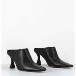 E8 BY MIISTA Mules à talon bout carrré en cuir - MANUELA BLACK MULES NOIR