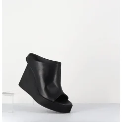 Sale SORT AARHUS Mules compensées déstructuré en cuir - 3781 GAS NERO NOIR