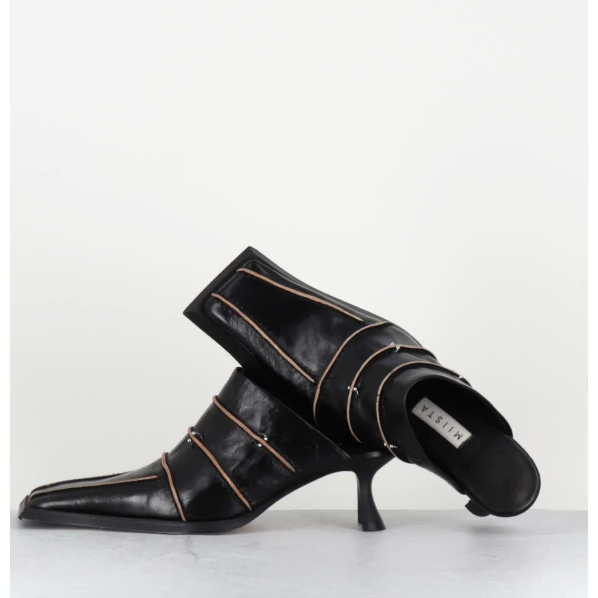 Sale MIISTA Mules cuir & piercings bout carré petit talon - TATTI BLACK MULES NOIR