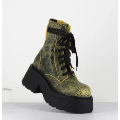 Clearance VIC MATIE Rangers à lacets en cuir craquelé et noir - 1F2154D PUNK YELLOW JAUNE