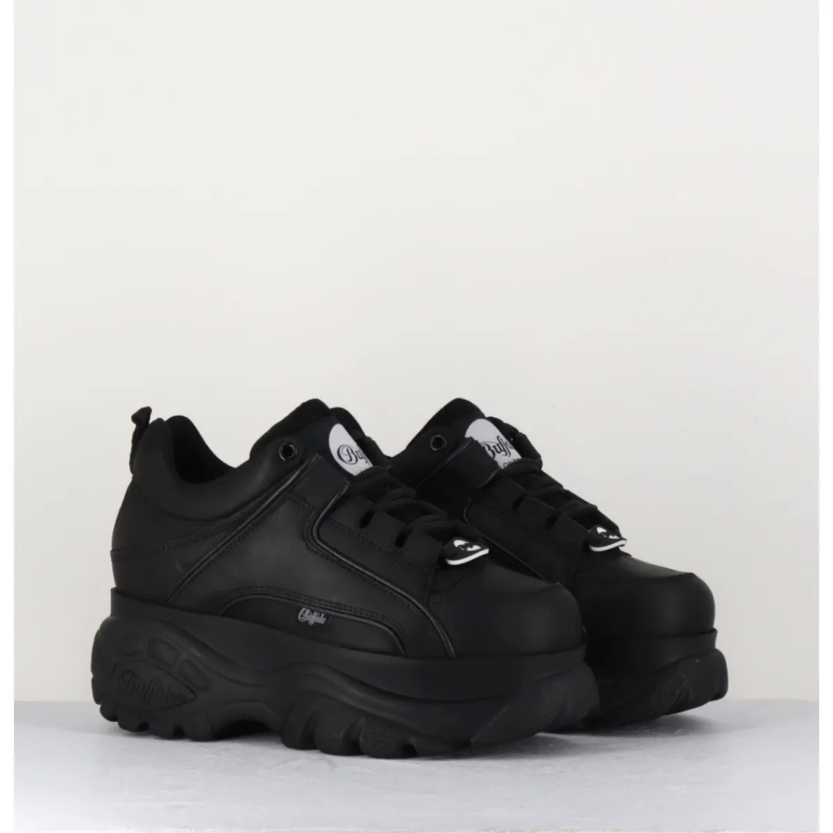 Outlet BUFFALO LONDON Sneakers en cuir à plateforme Buffalo Original - 1339N BLACK NOIR