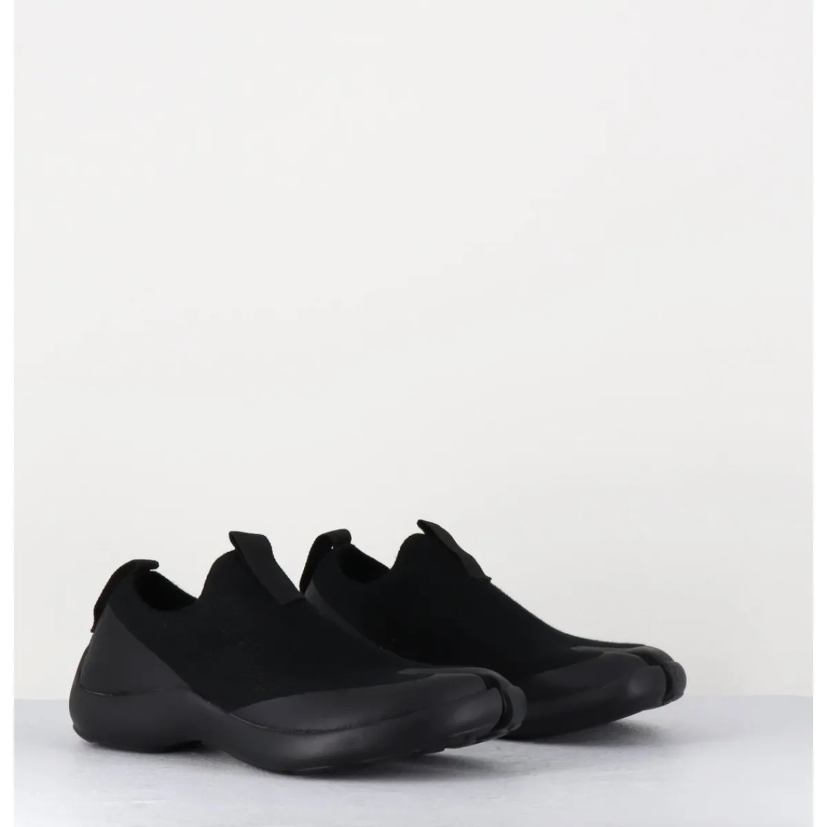 New TABI FOOTWEAR TABI SHOE-OFF BLACK NOIR