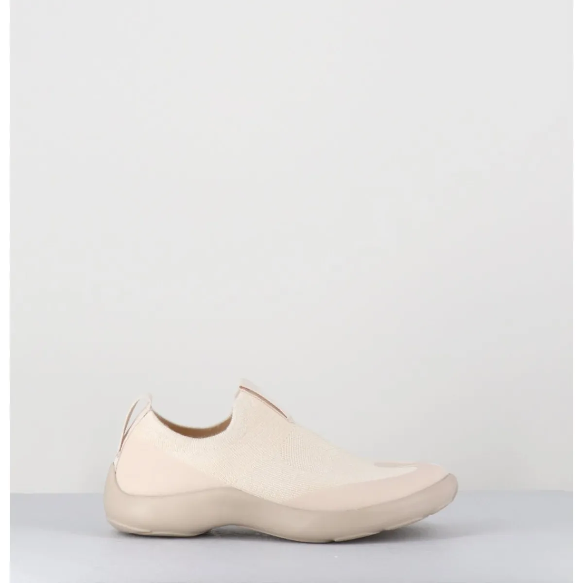 New TABI FOOTWEAR TABI SHOE-OFF WHITE